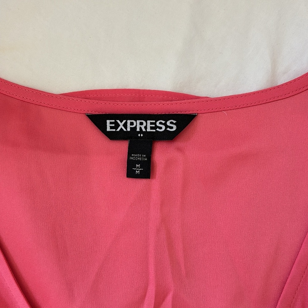 Pink Express Top - Picture 3 of 3